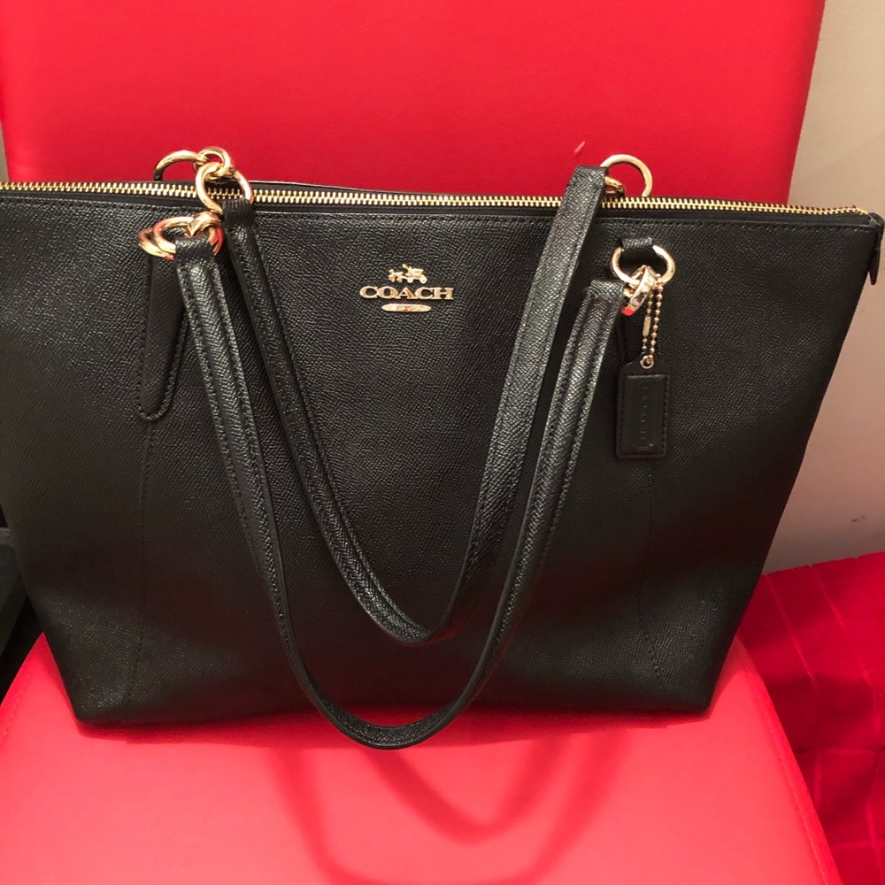 Coach black tote